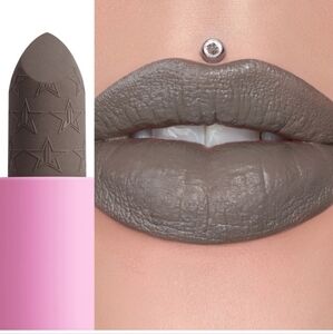 Jeffree Star Velvet Trap Lipstick - Grave Digger - NWT